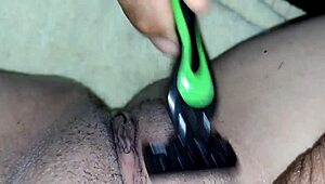 corno prepara esposa para comedor que gosta de buceta lisinha