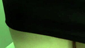 น้องสาวบุญธรรมโดนเย็ดอกแตกนมใหญ่