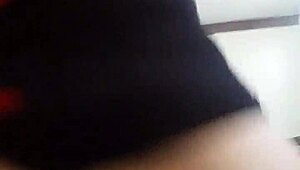 Maymilf Amateur Milf Masturbates!