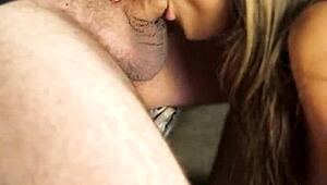 I'm sucking cock and getting a facial 😏