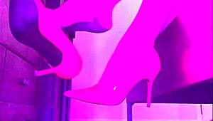 Does paulette lerouge look sexy in stilettos and stockings?