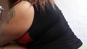 Maymilf Amateur Milf Masturbates!