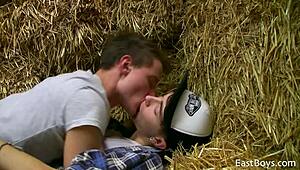 uhh, 18 twinks gettin’ wild with hot action, strokin’ big cocks, suckin’ hard, damn they cute!