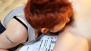 Lily Cade a Lily Labeau se ponoří do špinavé lesbické hry. Čí kundička se olízne první dnes večer?