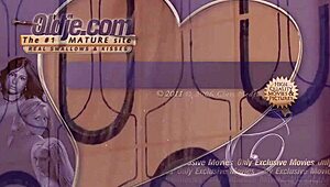 فتاة 18+ ممسوكة من الجد لجنس ساخن