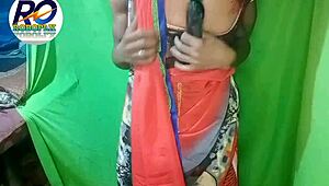 Desi aunty gets doggy style pounding in a quick village romp