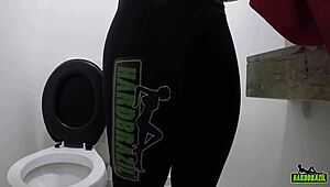 Alice Lemes shows everything for Hardbrazil photos!