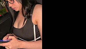 picking up cute girl for dinner, ends with paying via good time