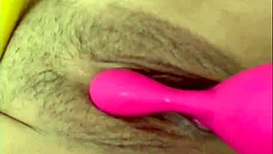 I love watching La Paisa squirt after dildo play