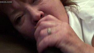 Loopy Lou Gives A BLOW JOB To An Amateur!