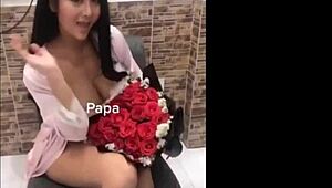 สาวไทยสวยในฉากอาบน้ำ