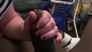 Loopy Lou Gives A BLOW JOB To An Amateur!