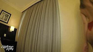 Ponoř se do uctívání prdele s úžasnou PAWG bohyní v plné scéně. Mysteriouskathy mě dostala! 😍