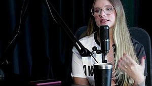 Naty Varga's Hot Sex Videos After Firing - Family Loves It!