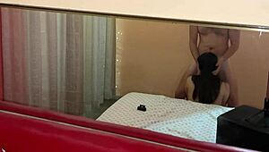 Trénovaný hrdlo, chce cítit mou spermu v krku