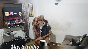 barbeiro styles with flair, curious about his latest cut?