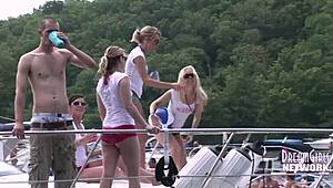 Partygoers strip naked on houseboats at Lake of the Ozarks