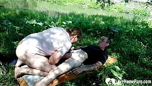 Juicy Mature Gets Her Hole Drilled Outdoors