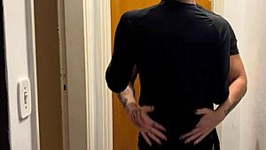 Jovens Se Pegando com Monster Cocks Sao Flagrados por Camera de Predio 😏