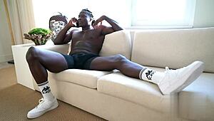 bad ass bitch niykee cruz takes big black cock