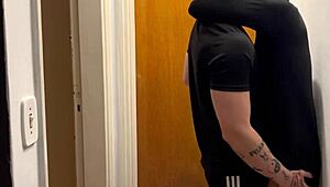 Jovens Se Pegando com Monster Cocks Sao Flagrados por Camera de Predio 😏