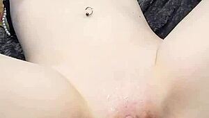 Portrait Amateur Getting Machine Fucked in Close-Up POV