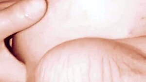 Ever Tried Fisting in Retro Style? Tell Me About It!