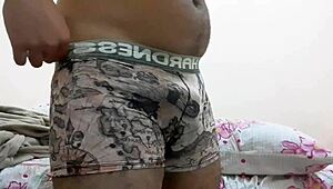 Gay webcam video with loud moans and big cocks