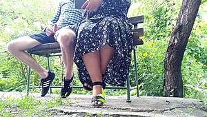 בחורה שמנה חרמנית עושה פורנו ביתי עם גוף מעוקל