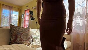 Yo, wanna watch a stepmom seduce a fast food guy while vlogging? Tell me how you’d ride those big tits!