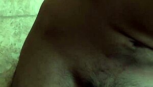 Gay amateur masturbates and cum on his belly button
