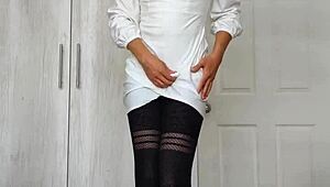 Sofia Natalia Colin Puts on Condom and Experiences Intense Orgasm with Legs Trembling