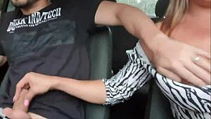 Bianca Naldy u kostimu skreće put prljavim pričama i javnim orgazmom