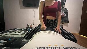 Jovencita Sucks Me Off to Pay Her Rent