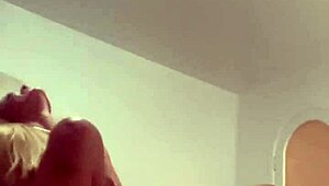 She Comes to Seduce Me During My Rest With Wild Intentions.