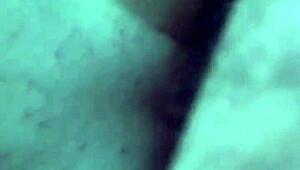 Αεικονόμητη Κάνει Διασκέδαση Σπίτι Με Φίλους