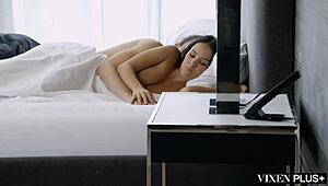 Damn, Vixenplus Bad GF Megan Rain Takes Double Penetration Like a Champ!