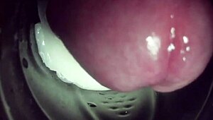 Wow, poglej noter v mojo fleshlight z divjim creampie koncem! 😜