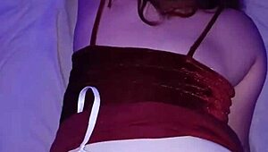 En fremmed alene og trist midnatt ber meg følge henne og jeg knuser ræva hennes med anal creampie