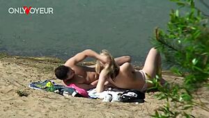 Spotted a naughty teen pawg banging her boyfriend on the beach.