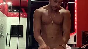 Congressman's daughter cheats with lover in motel! 😱