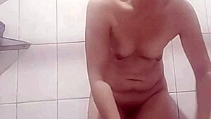 Asian wifey pussy dripping juices in hentai anime