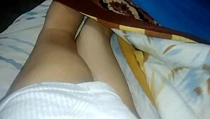 In My Horny Bed Without Underpants, Do My Legs Tempt You in Hentai Style?