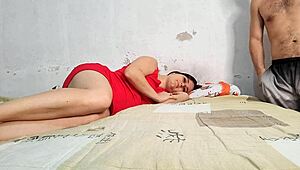 Meia-Irmã Sparks Unexpected Reaction While Watching a Movie Together in Brazilian Scene