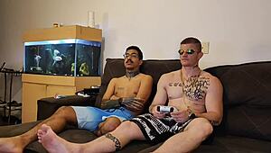 Gioco audace diventa azione gay amatoriale selvaggia