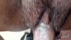 i’m obsessed with this close-up pussy creampie action