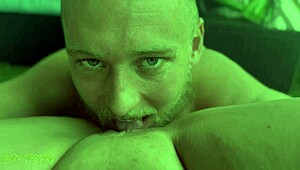 Watch this blue-eyed guy eat pussy to orgasm?