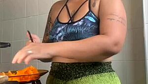 married woman records cooking videos to flash her pussy online