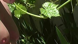 Asian girl gets fucked outdoors in heels 😘