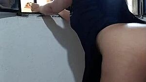 ねえ、この不倫の日本人婚約者がハードコアで中出しのために四つん這いになるなんて信じられる？ 可愛いのに激しい！